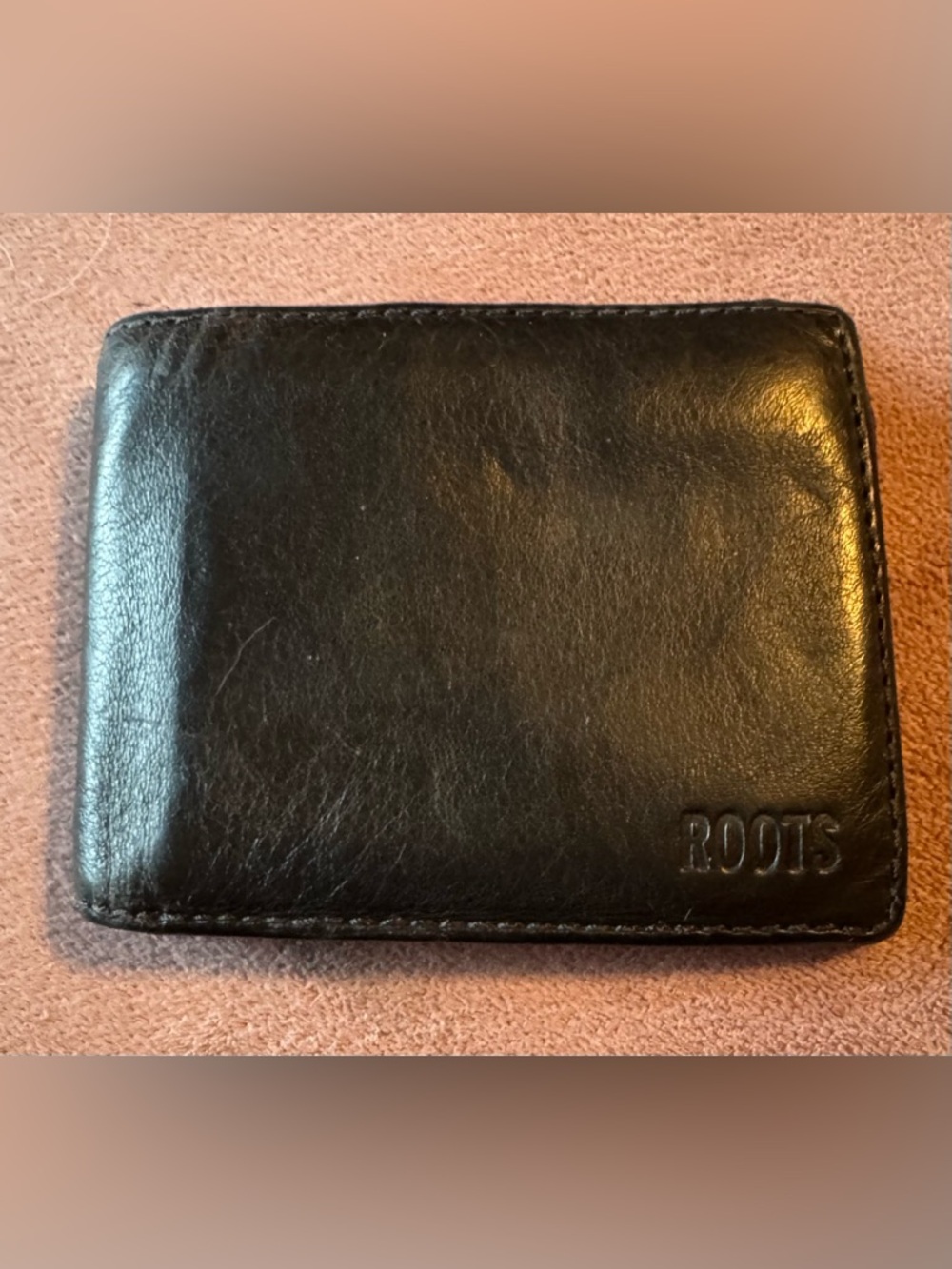 Roots Black Leather trifold Wallet with Embossed Logo *See Description*